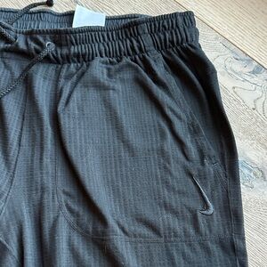 Nike Men's Black Textured Joggers